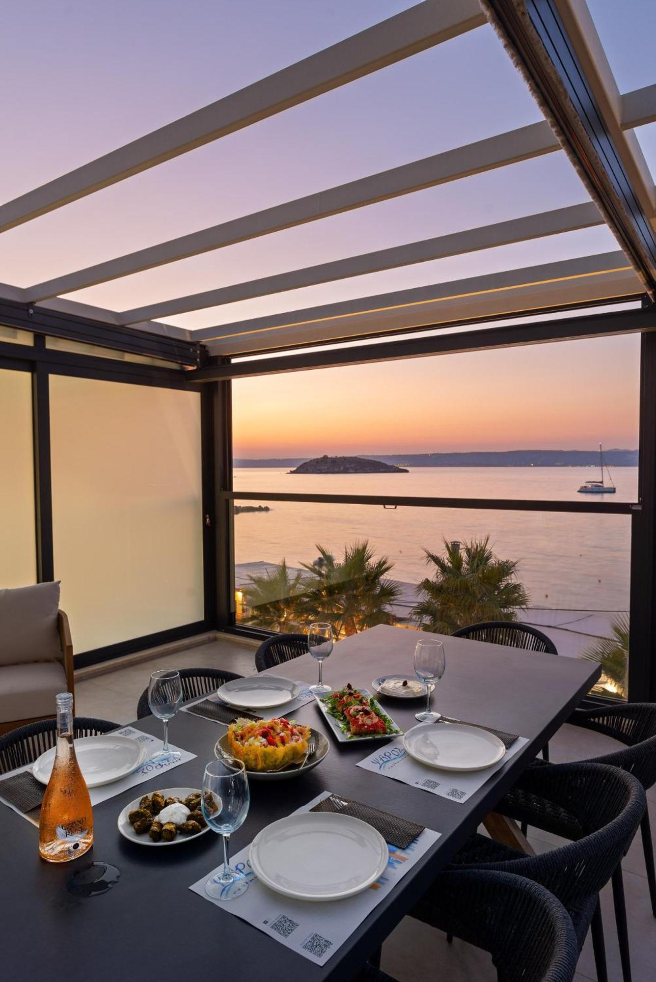 Peristeres Luxury Apartment Next To The Sea - By Apokoras Villas อัลมีรีดา ภายนอก รูปภาพ