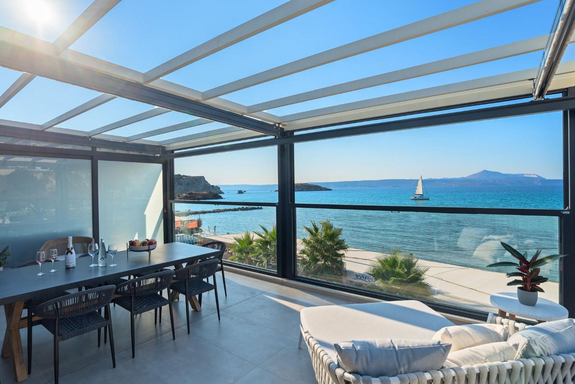 Peristeres Luxury Apartment Next To The Sea - By Apokoras Villas อัลมีรีดา ภายนอก รูปภาพ