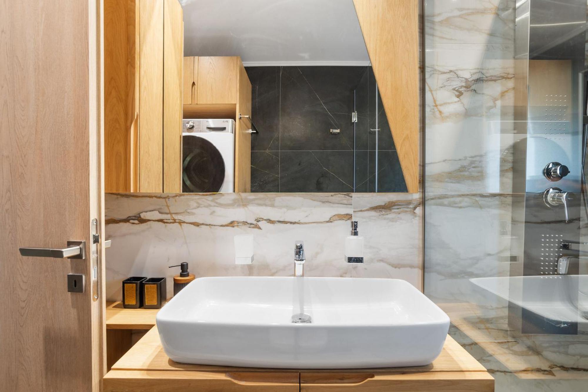 Peristeres Luxury Apartment Next To The Sea - By Apokoras Villas อัลมีรีดา ภายนอก รูปภาพ