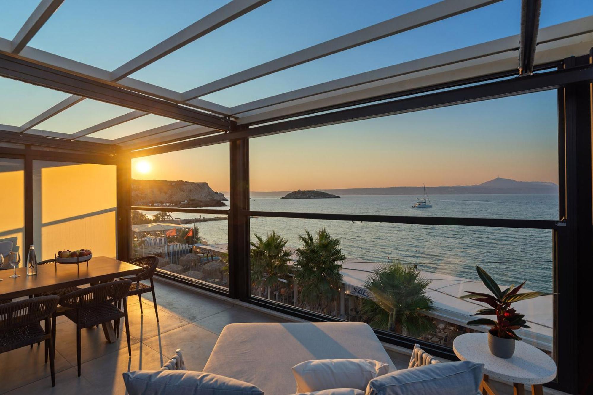 Peristeres Luxury Apartment Next To The Sea - By Apokoras Villas อัลมีรีดา ภายนอก รูปภาพ